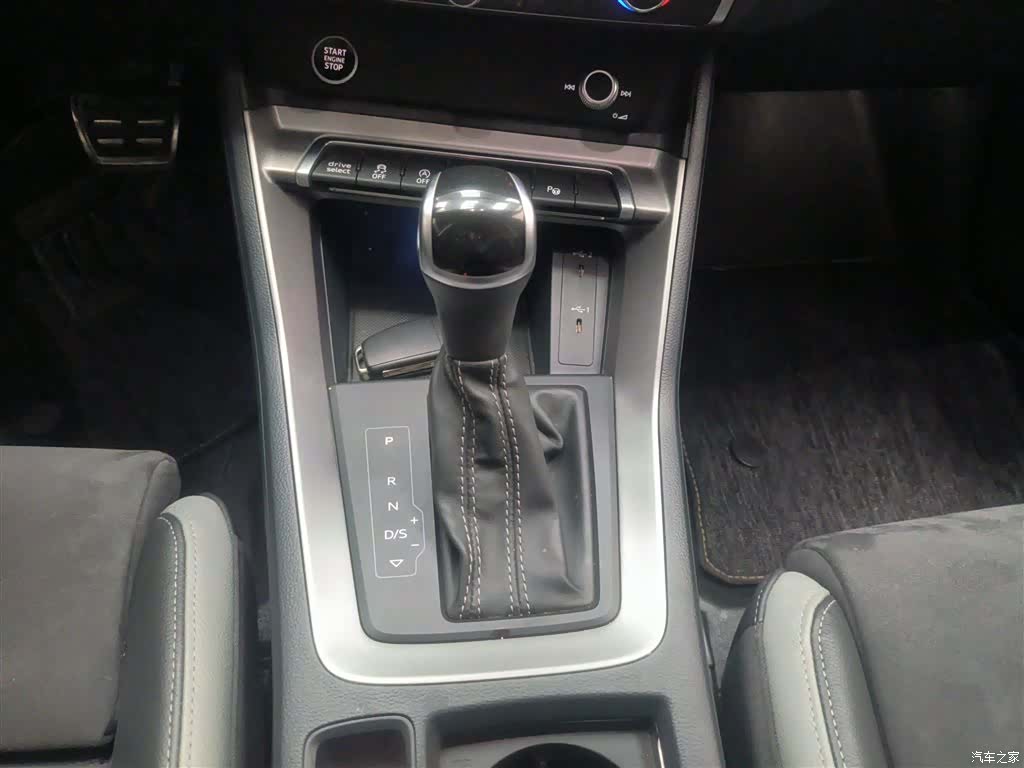Audi Q3, 2022 14