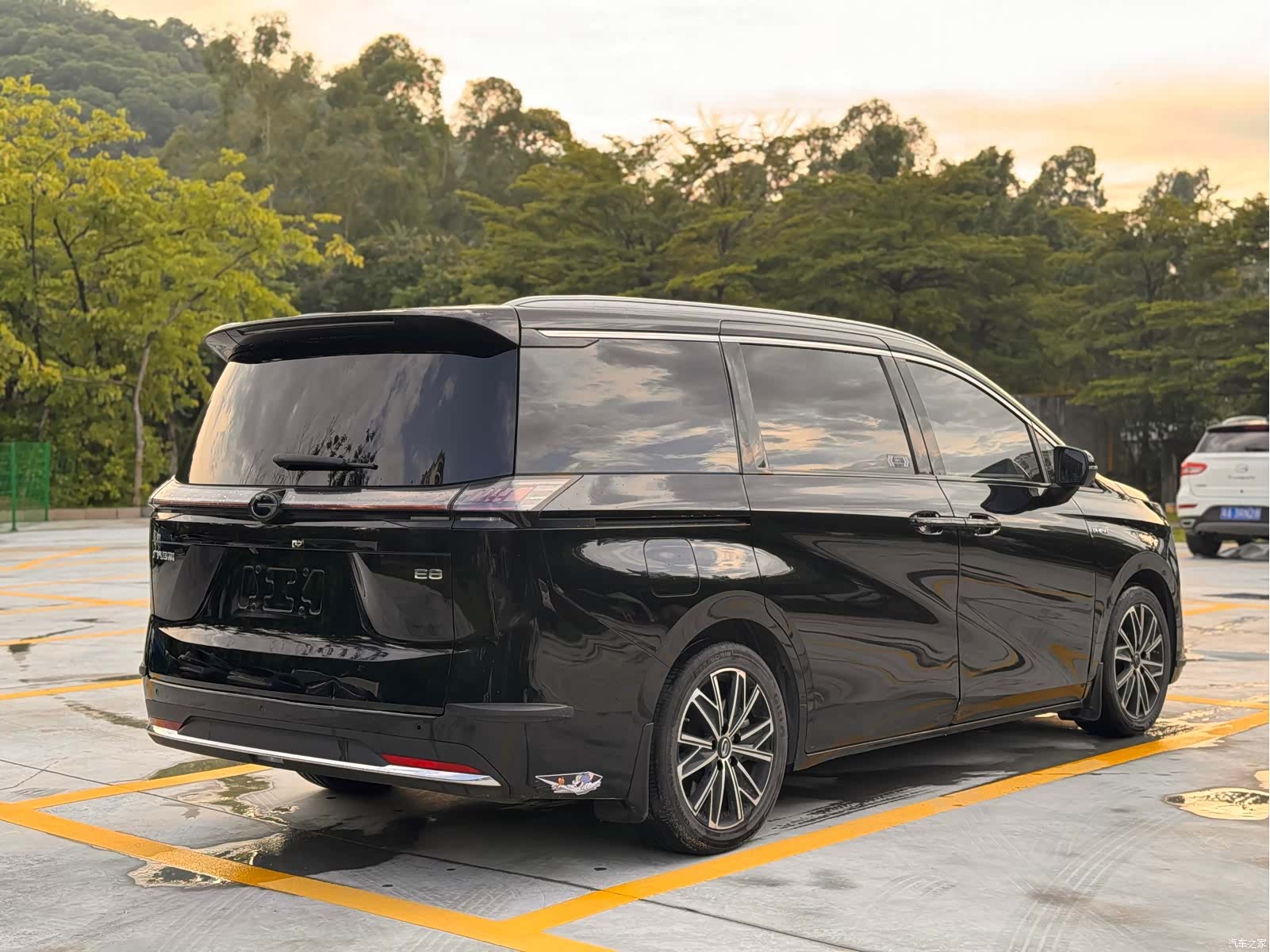 Trumpchi E8, 2024 30