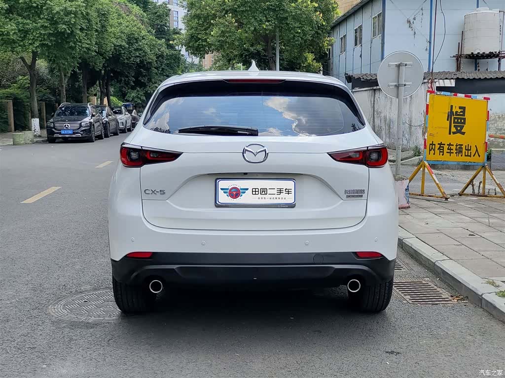 Mazda CX-5, 2025 все фото