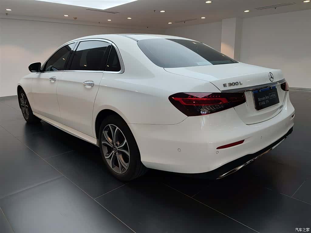 Mercedes-Benz E-Class, 2023 6