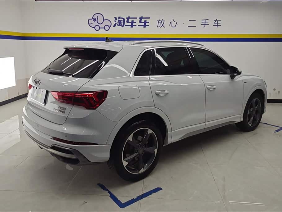 Audi Q3 Audi Q3