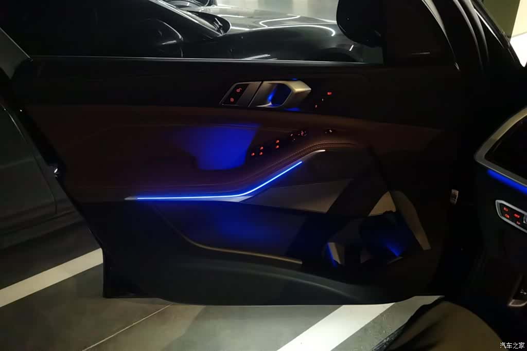 BMW X5, 2020 7