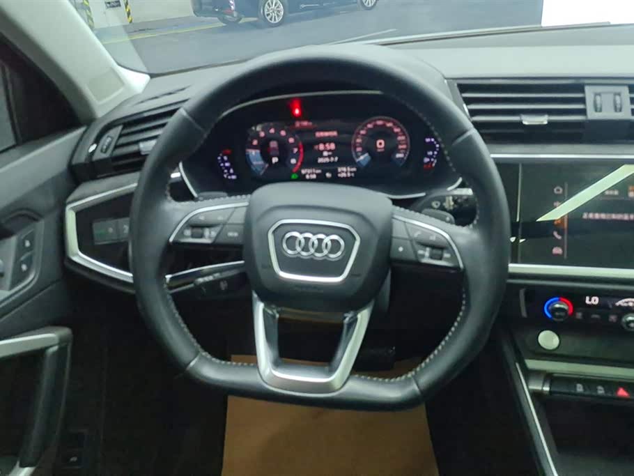Audi Q3 Audi Q3