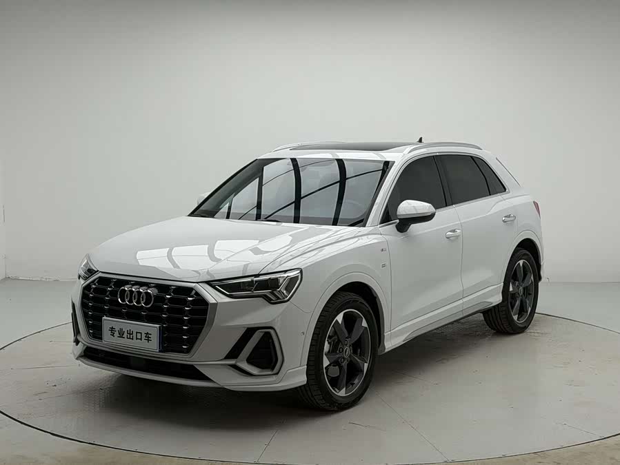 Audi Q3 2022, фото 3