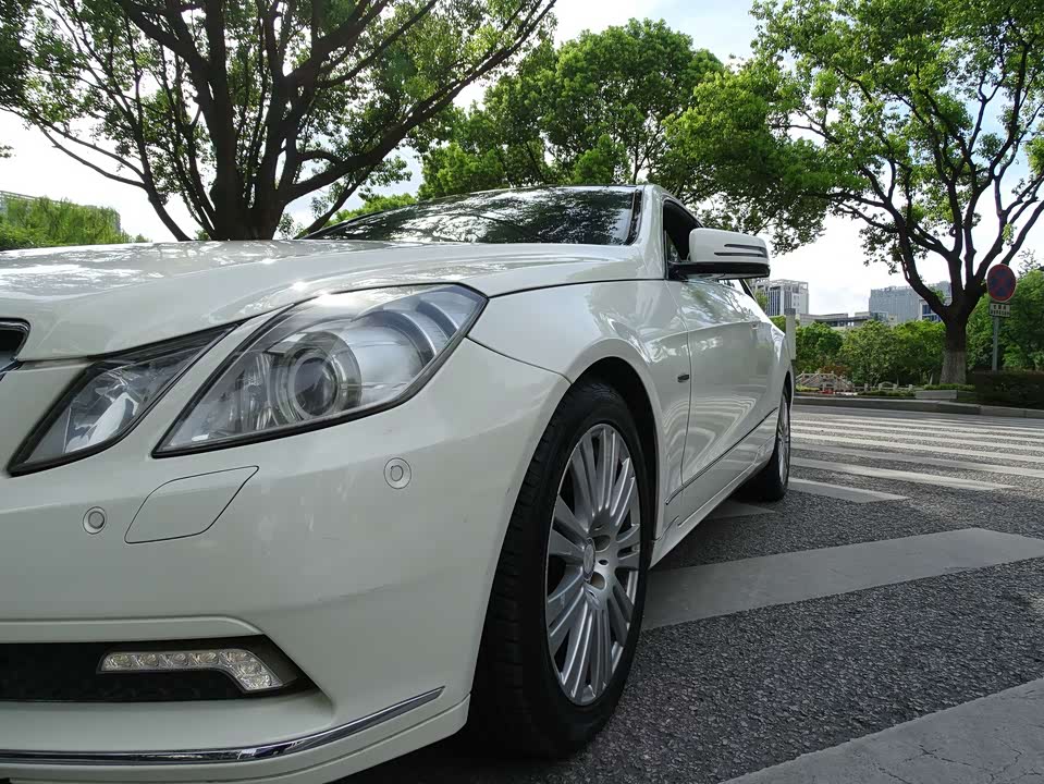 Mercedes-Benz E-class Mercedes-Benz E-class