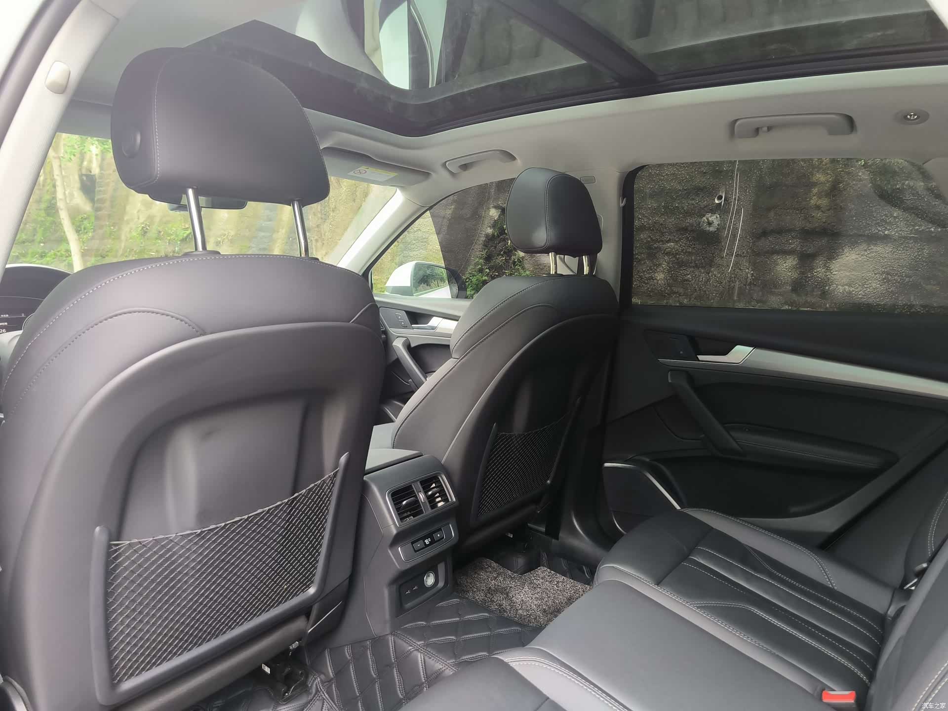 Audi Q5L, 2022 9