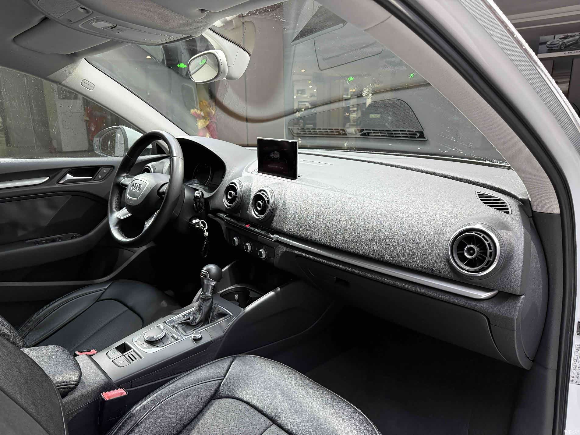 Audi A3, 2014 9
