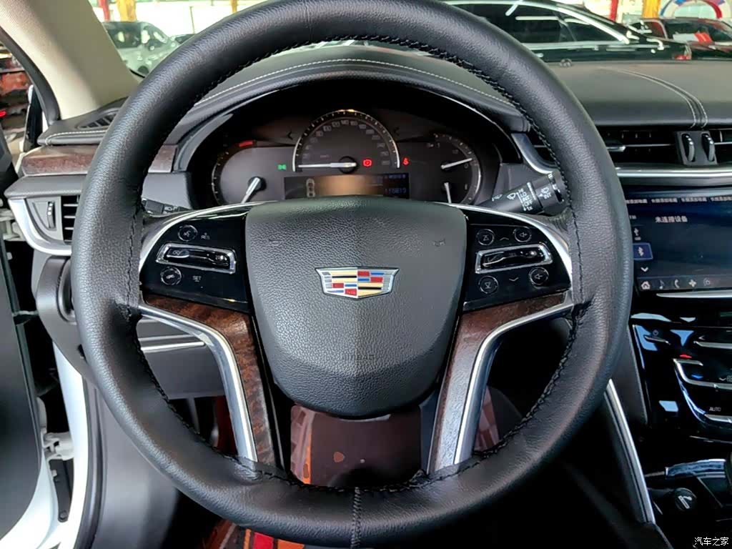 Cadillac XTS, 2018 11