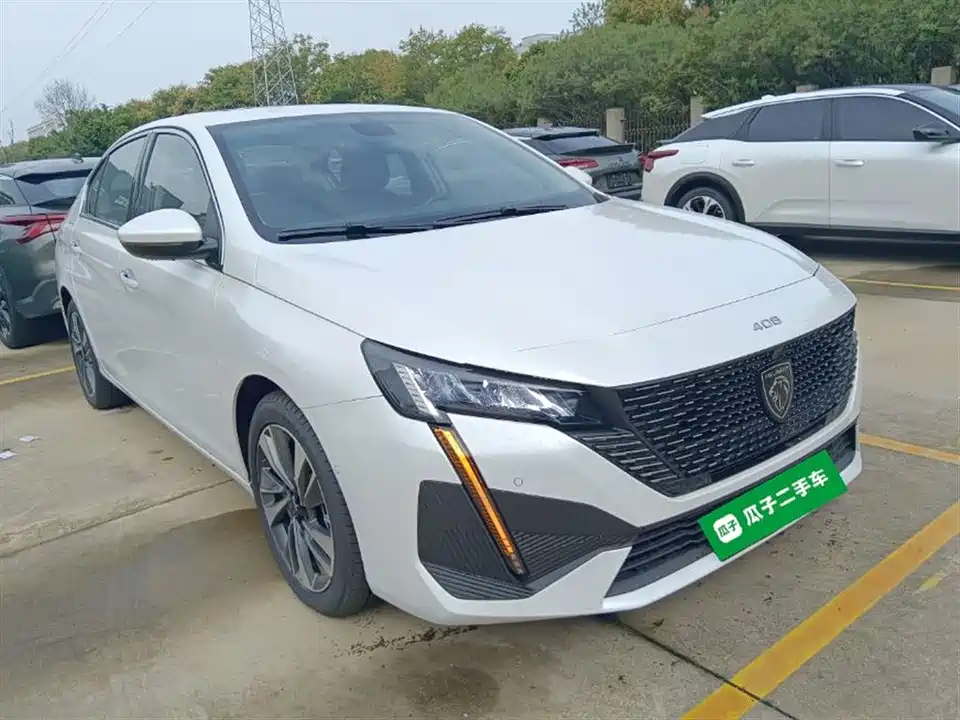 Peugeot 408