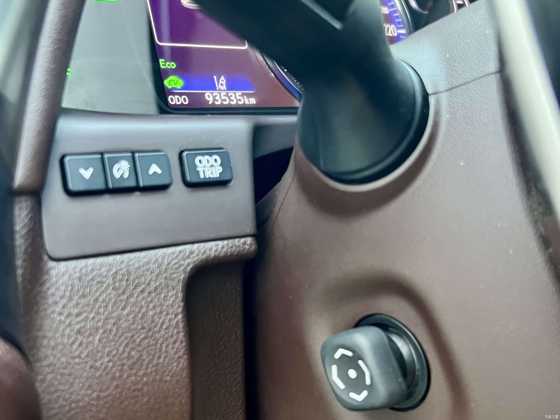 Lexus ES, 2018 11