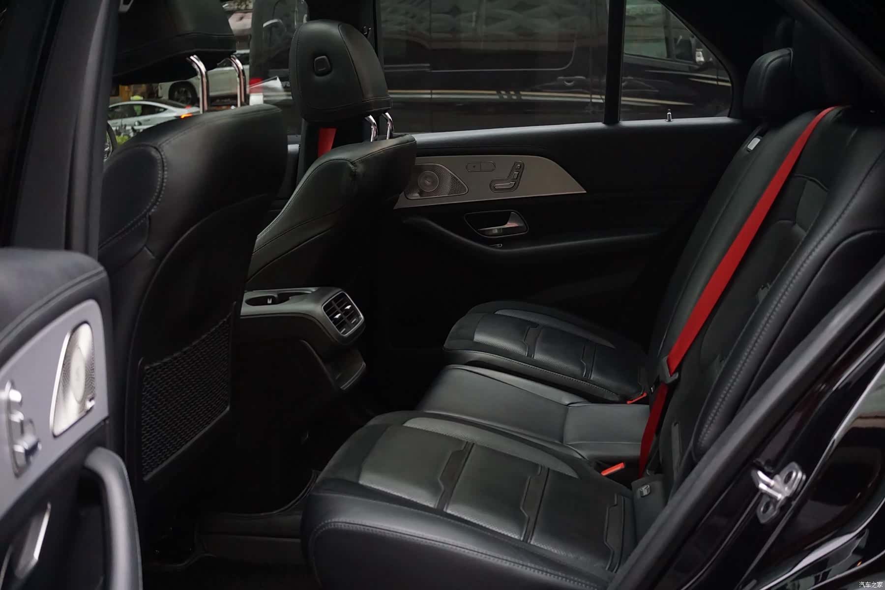 Mercedes-Benz GLE, 2022 все фото