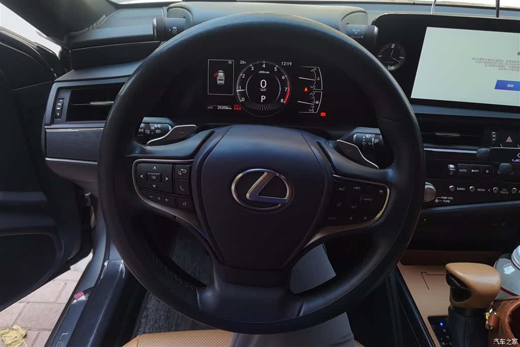 Lexus ES, 2024 15