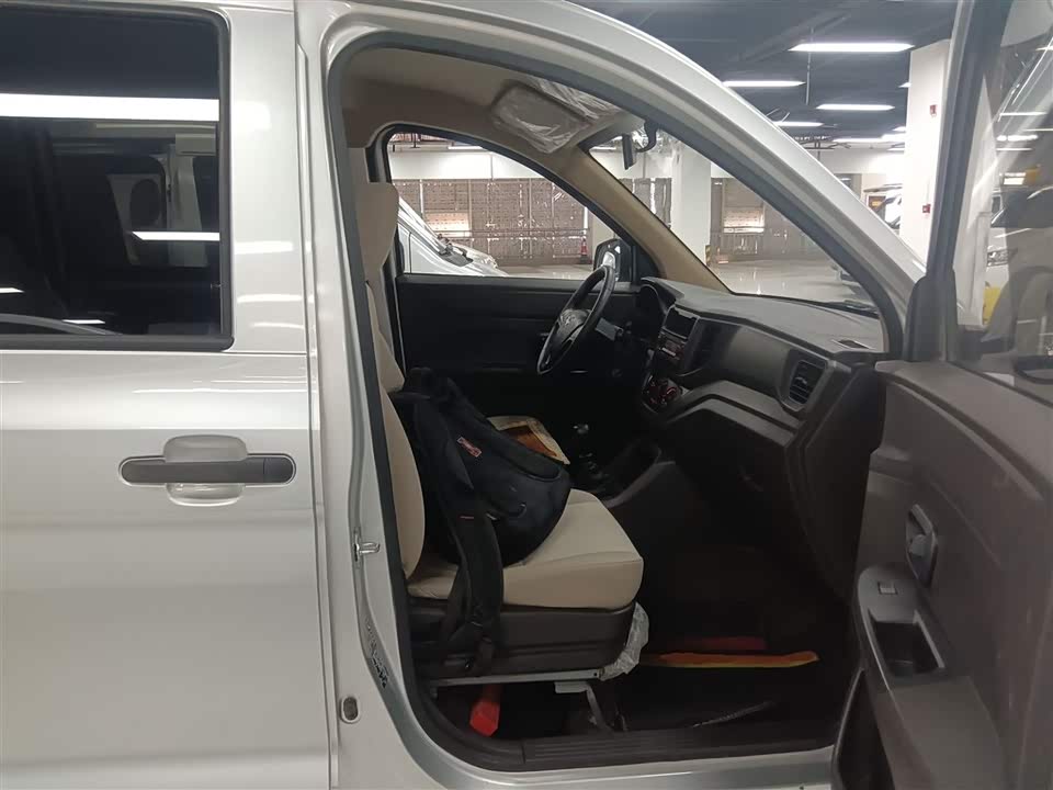 Wuling Wuling Hongguang V