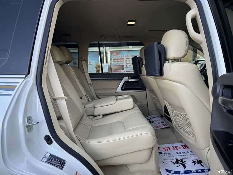 Toyota Land Cruiser, 2016 7