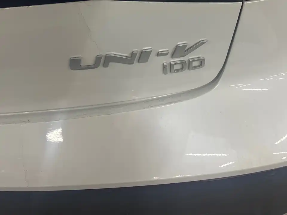 Changan UNI-V Smart iDD