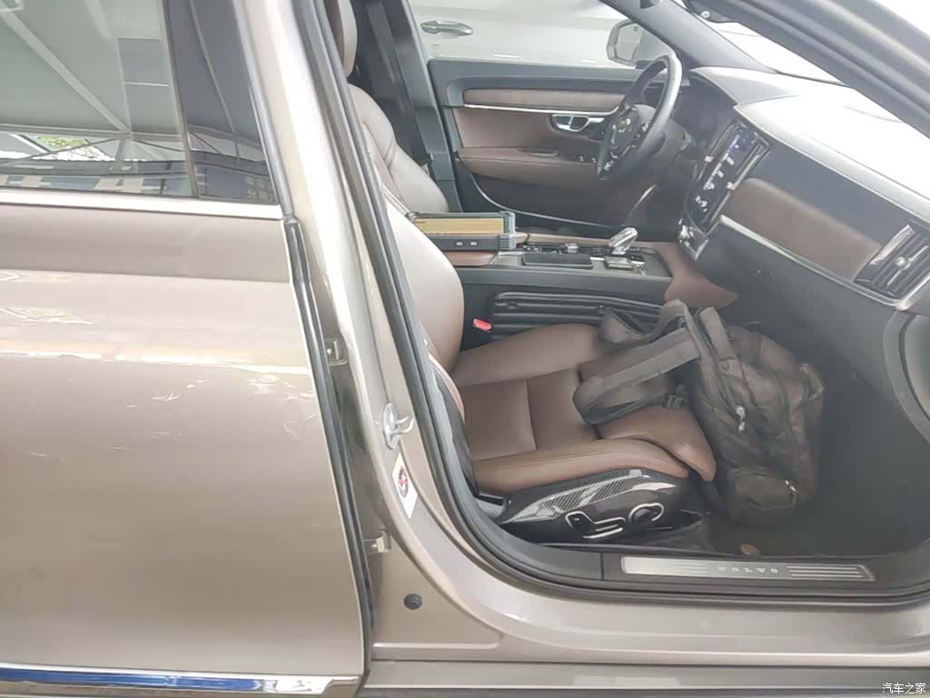 Volvo S90, 2021 25