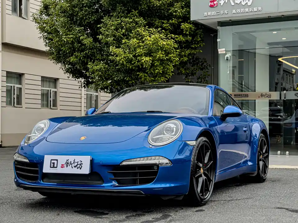 Porsche 911