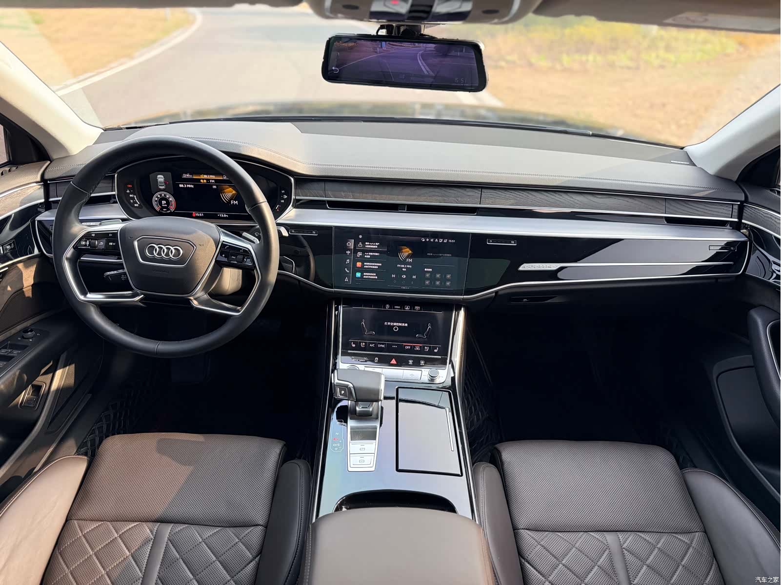 Audi A8L, 2022 все фото