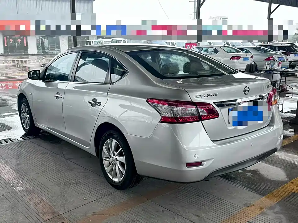 Nissan Xuan Yi