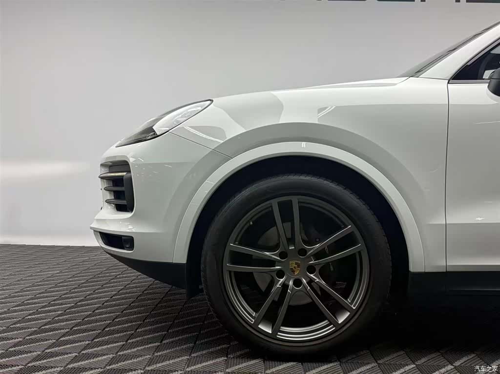 Porsche Cayenne, 2023 7