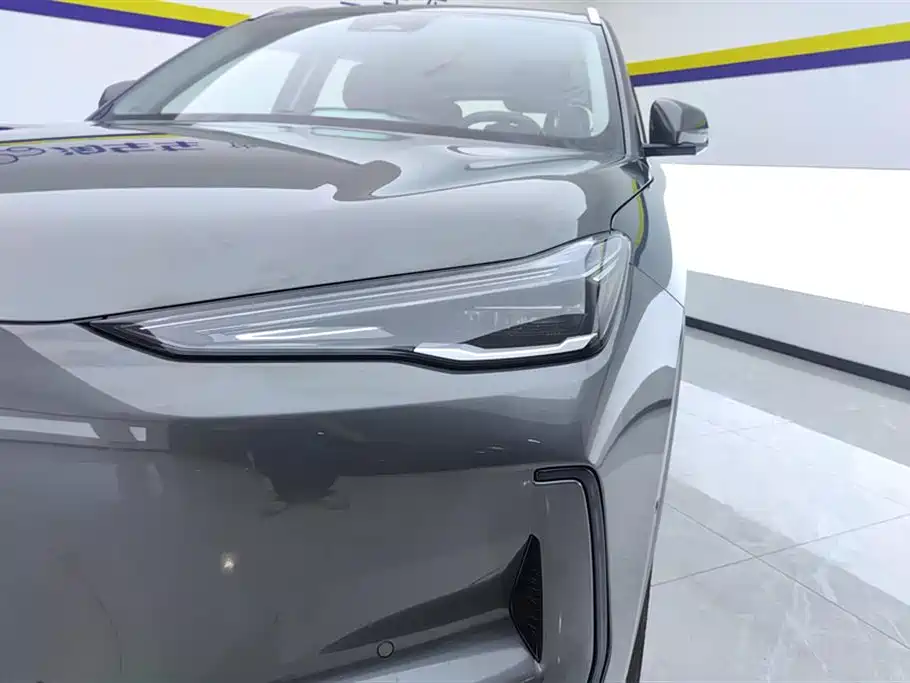 Geely Galaxy Galaxy E5