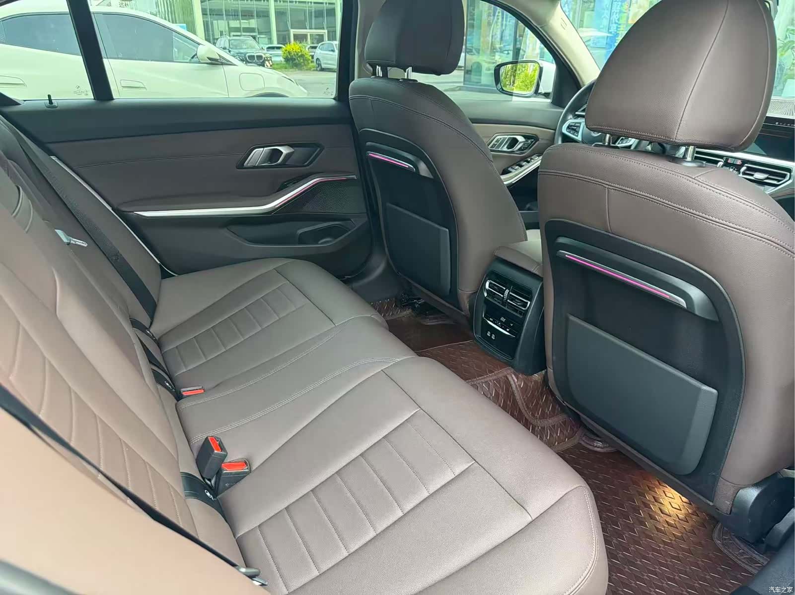 BMW 3 Series, 2021 14