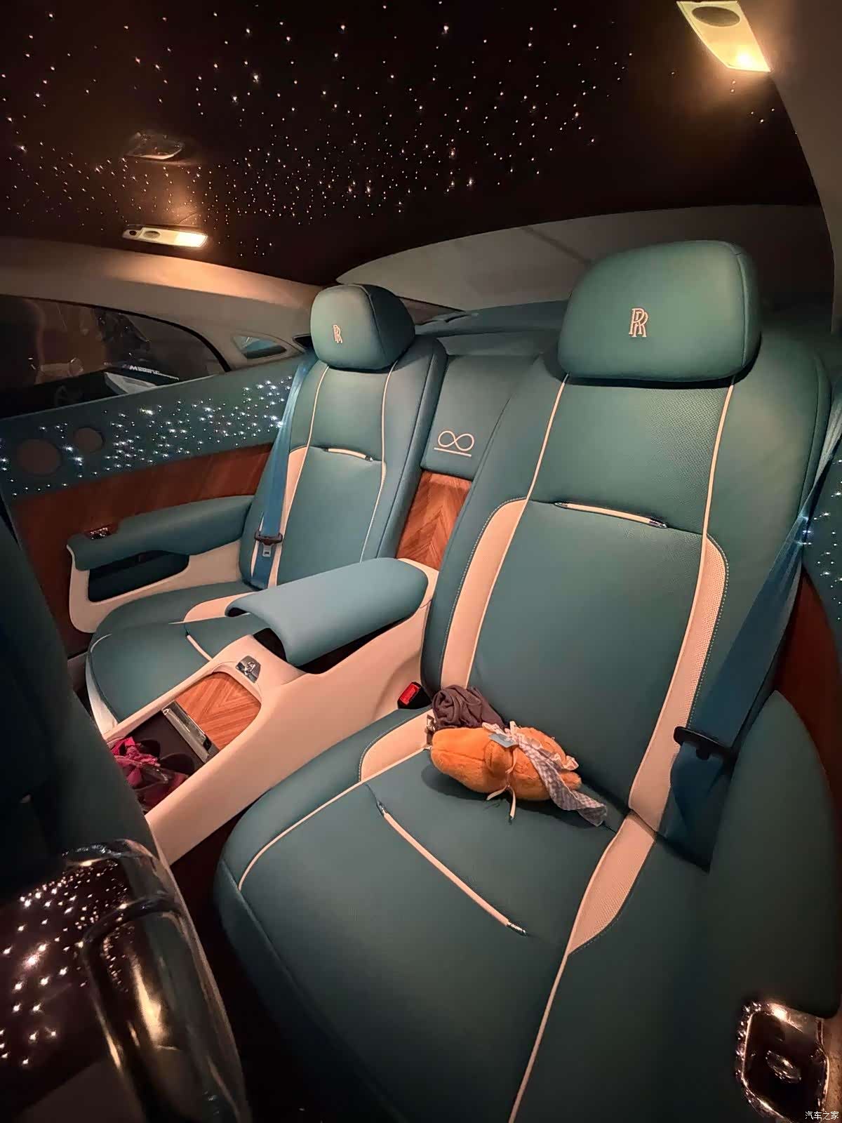 Rolls-Royce Wraith, 2015 все фото