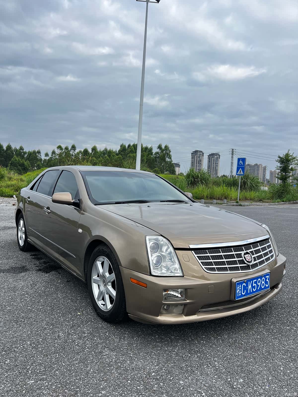 Cadillac SLS, 2009 1