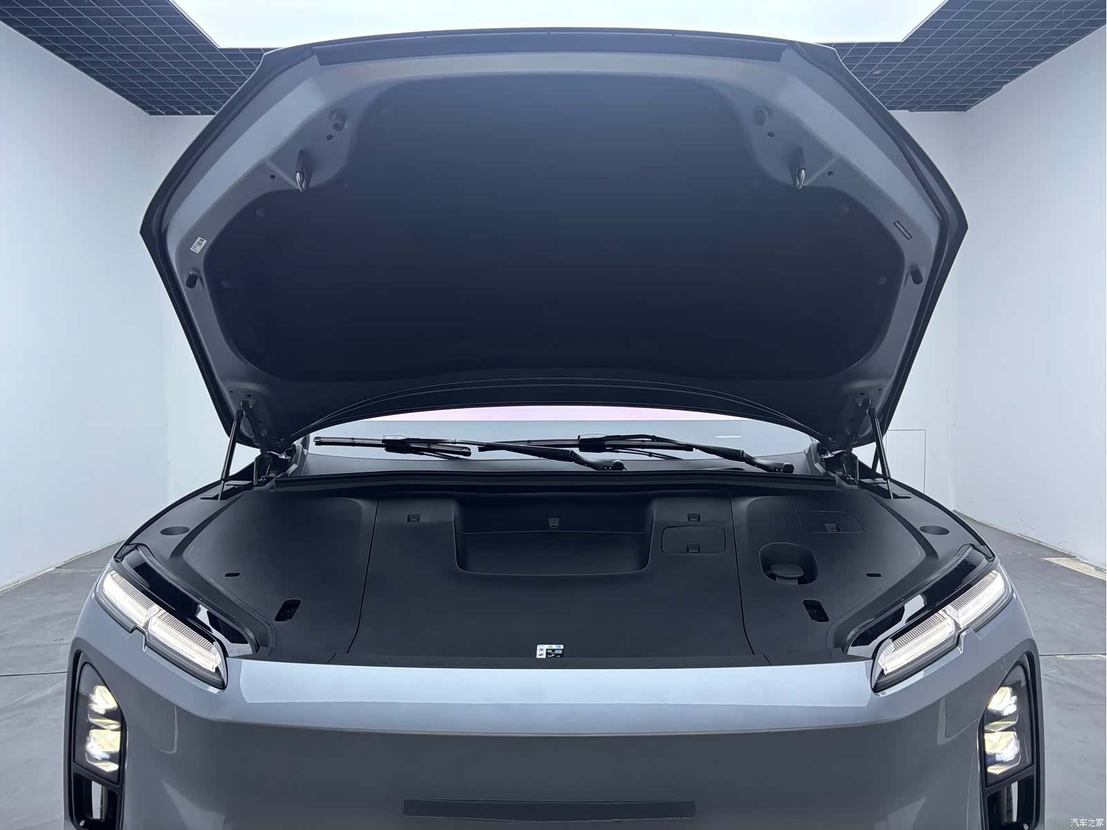 NIO EC6, 2025 7