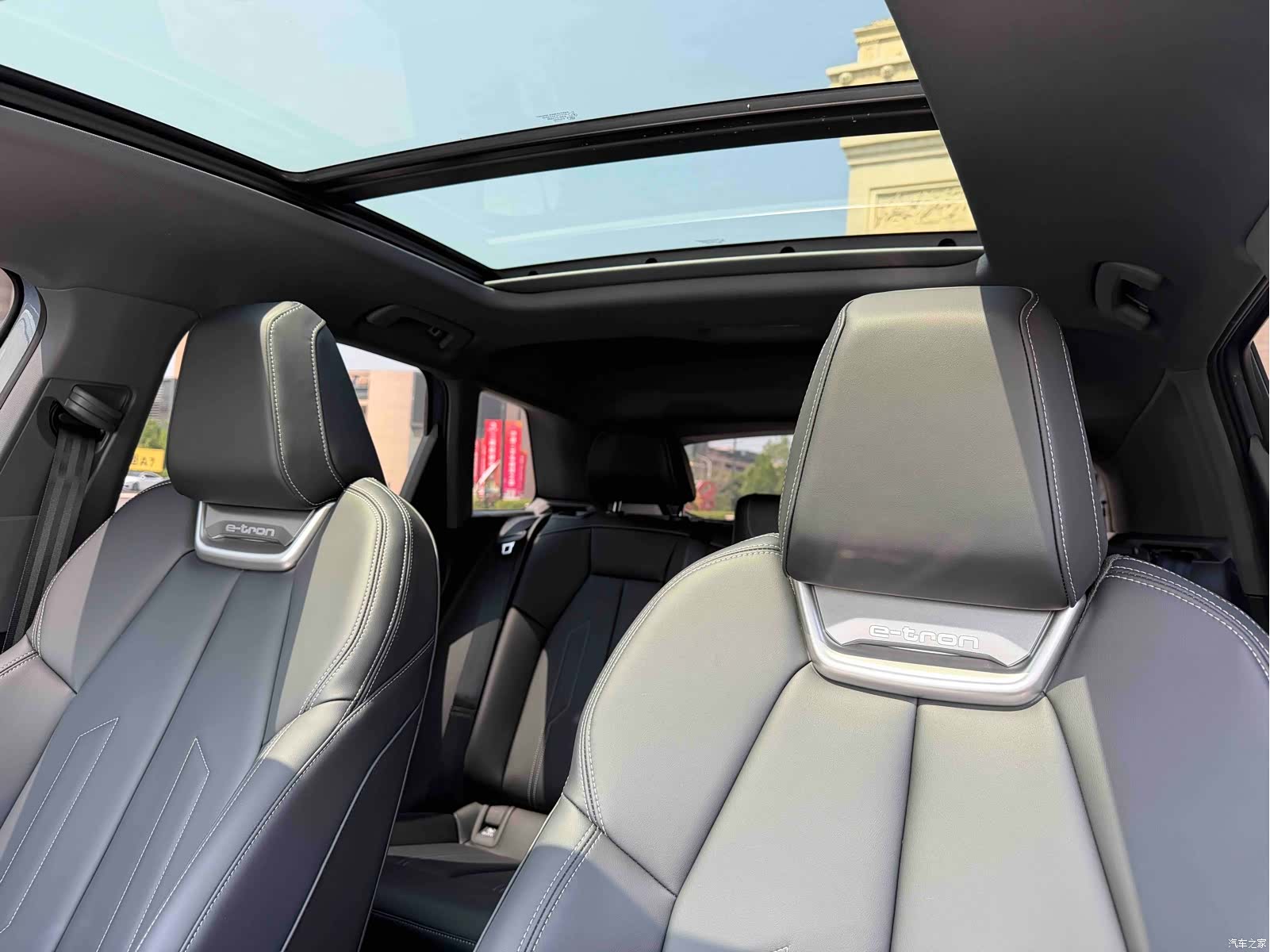 Audi Q4 e-tron, 2024 13