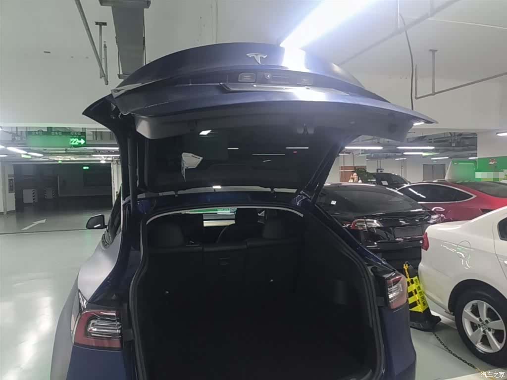Tesla Model Y, 2021 19