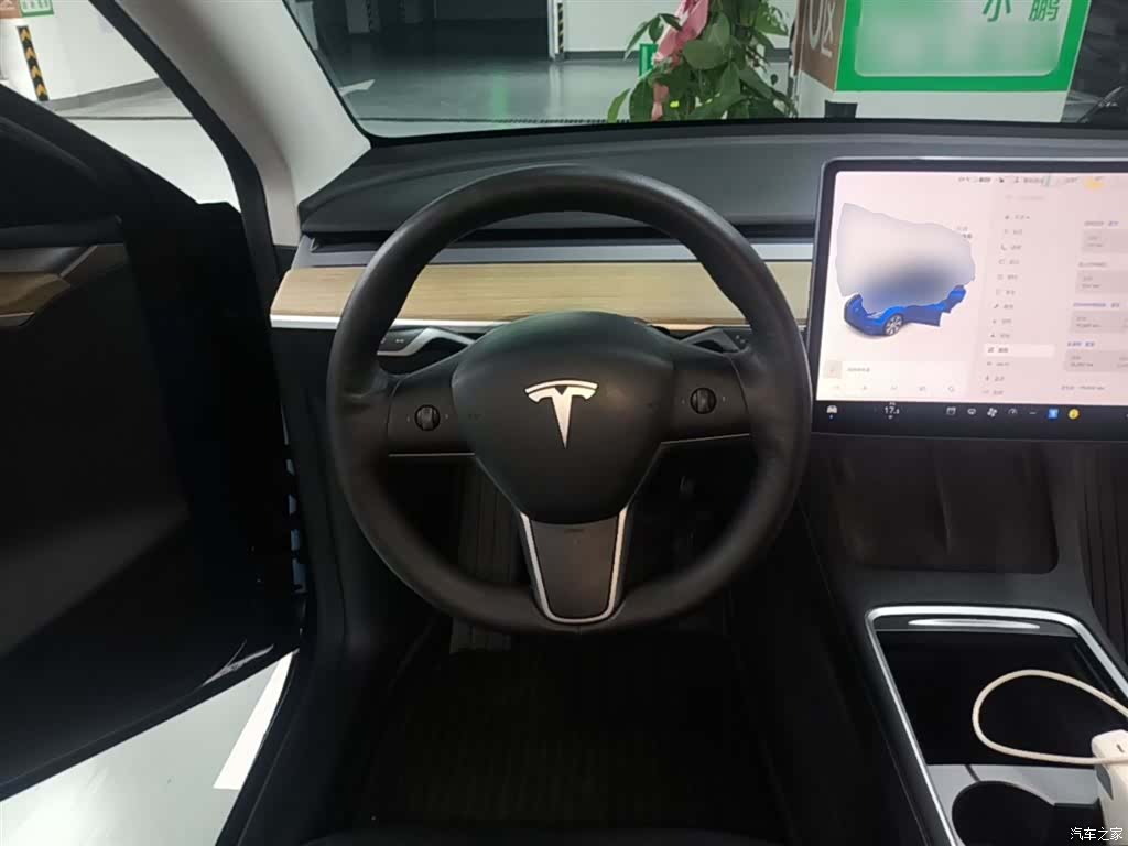 Tesla Model Y, 2021 11