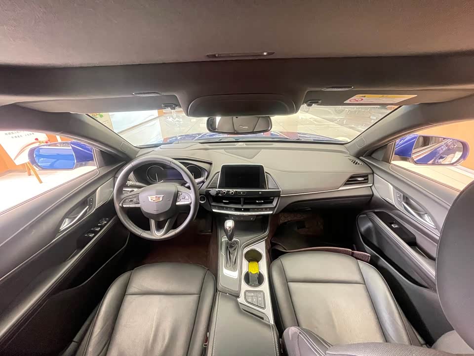 Cadillac CT4