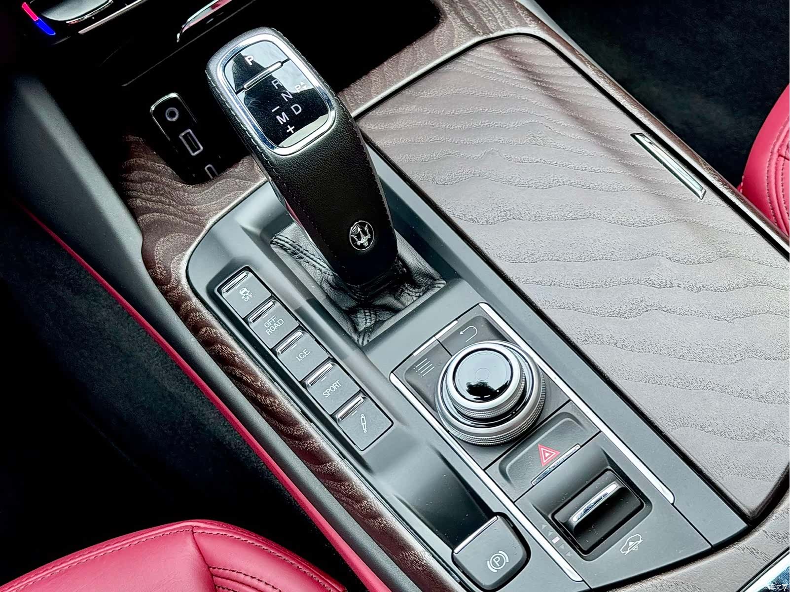 Maserati Levante, 2020 11