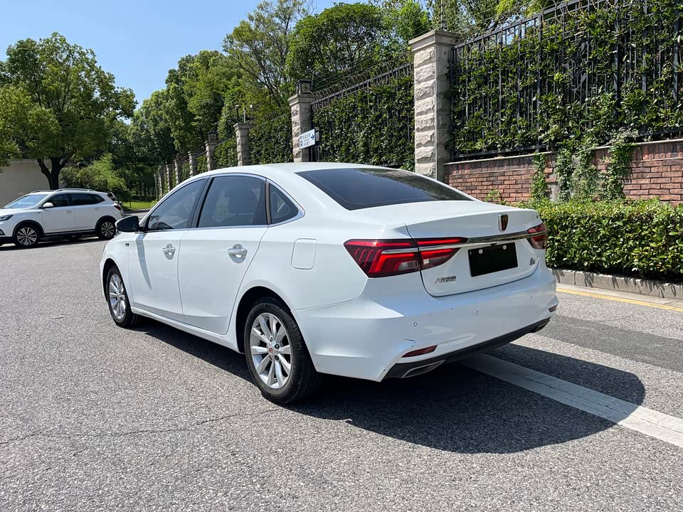 Roewe i6 Roewe i6