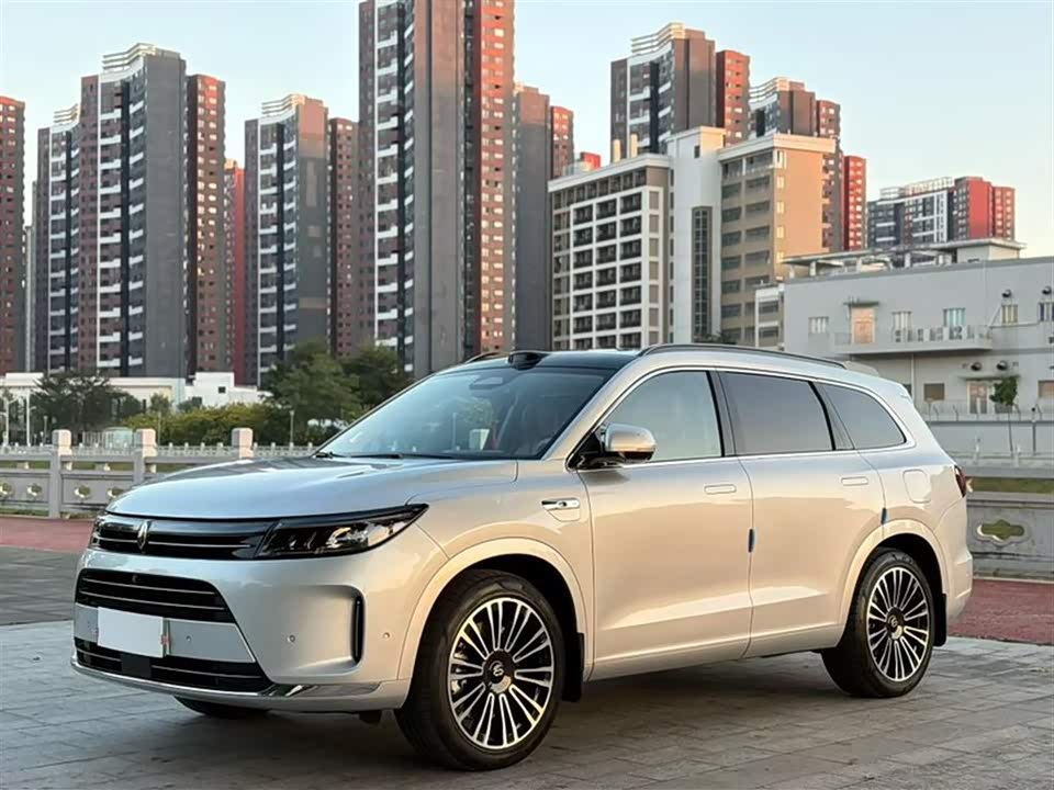 AITO Ask the world M7