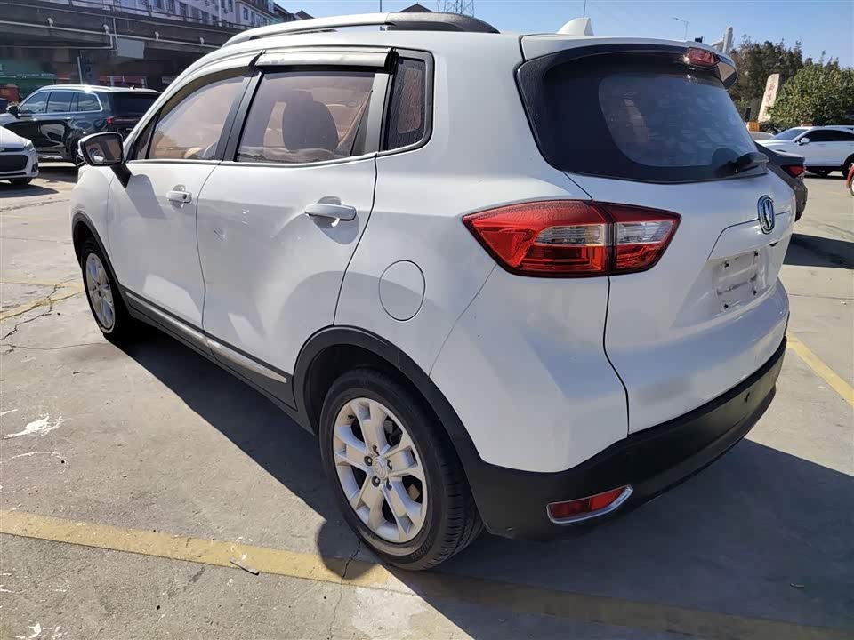 Changan CS15