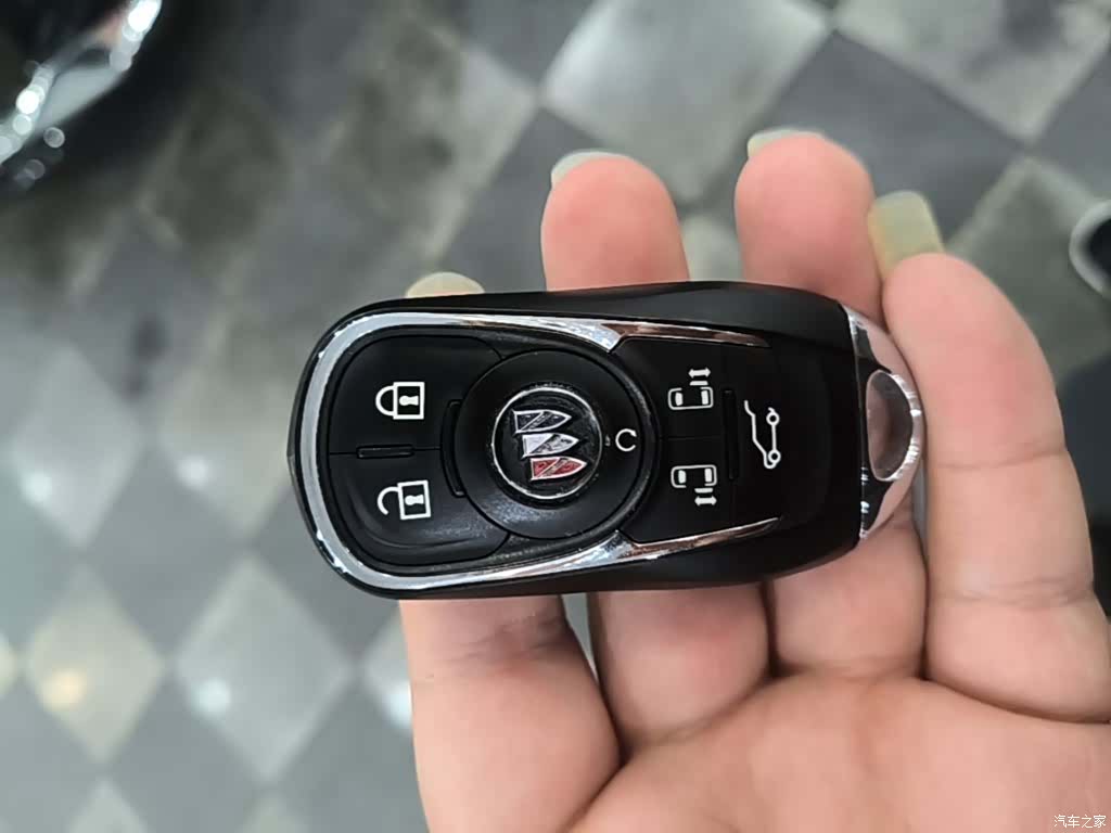 Buick GL8, 2023 9
