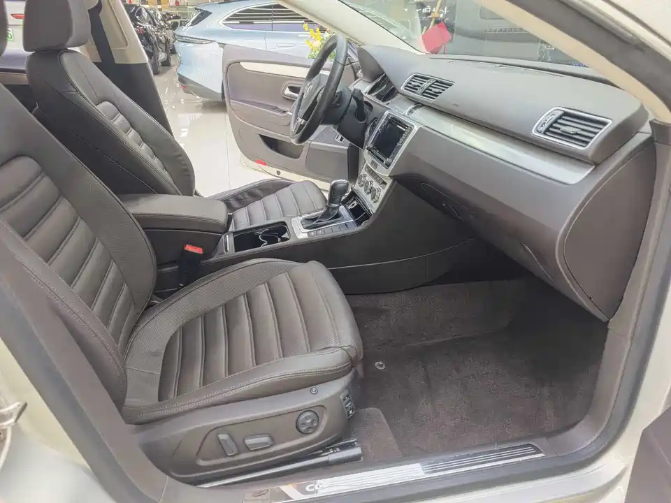 Volkswagen CC