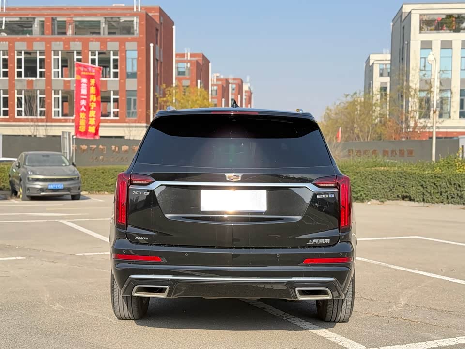 Cadillac XT6