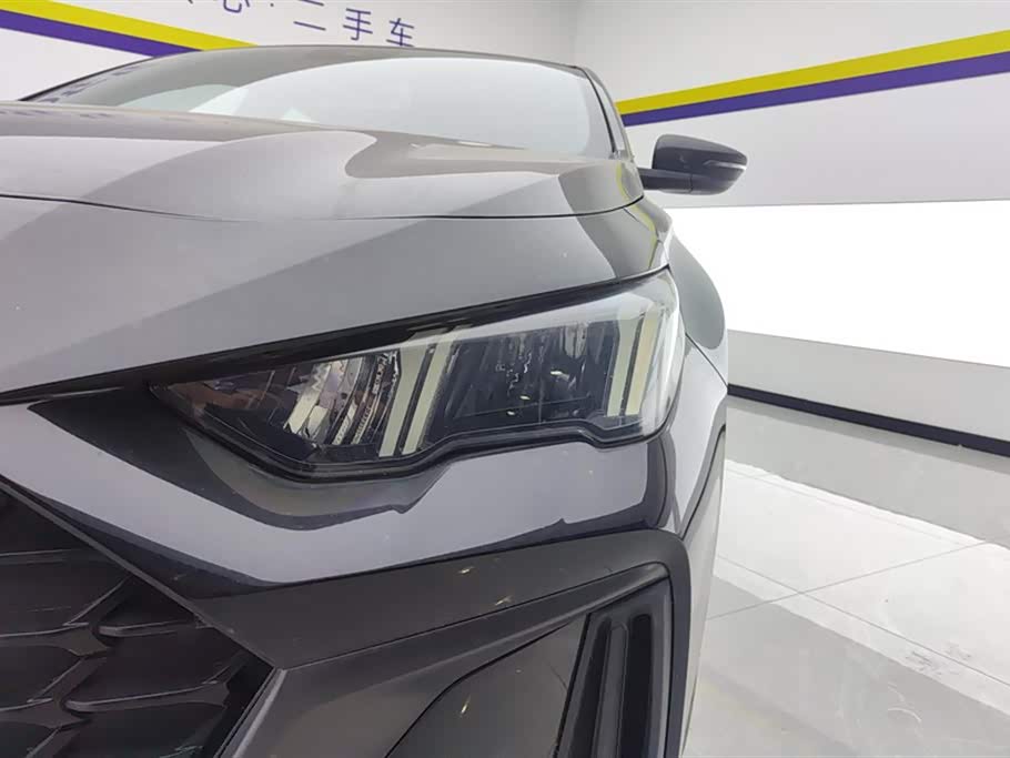 Trumpchi Shadow Leopard