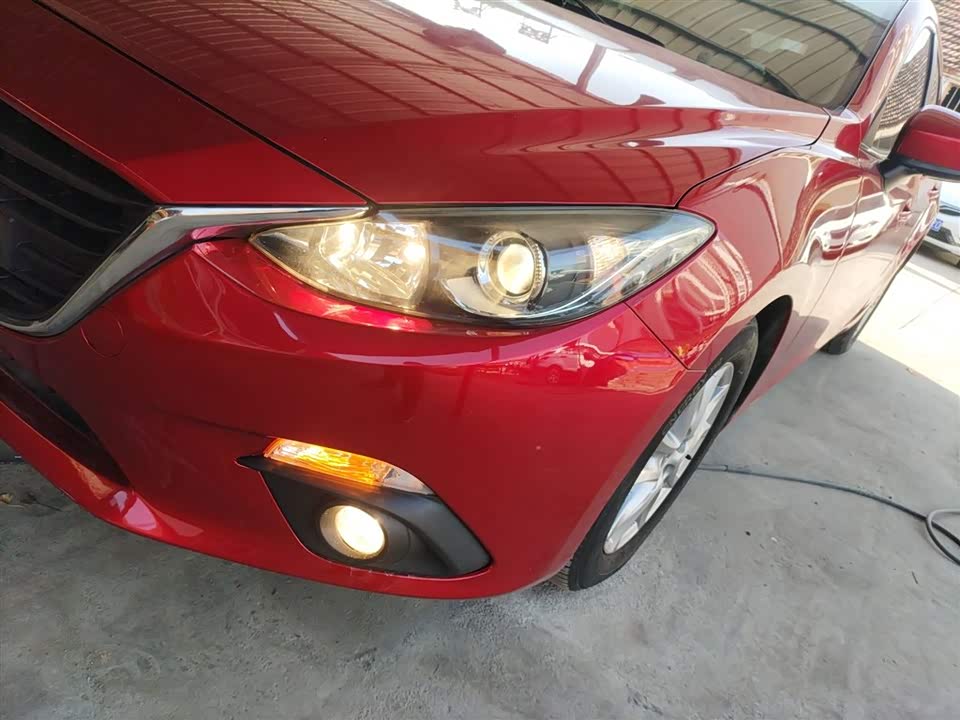 Mazda 3 Angkesaila
