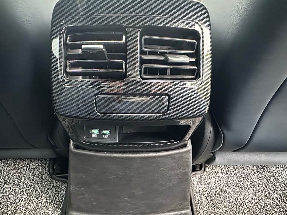 BYD Qin Yuan BYD Qin Yuan