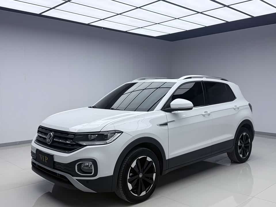 Volkswagen Exploring the shadow