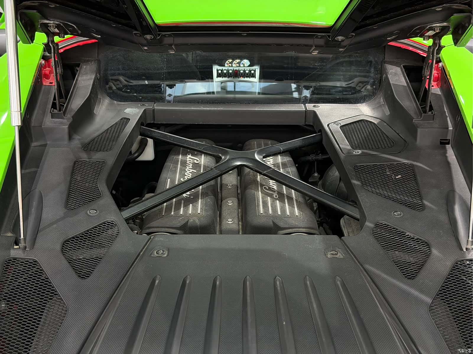 Lamborghini Huracán, 2015 19
