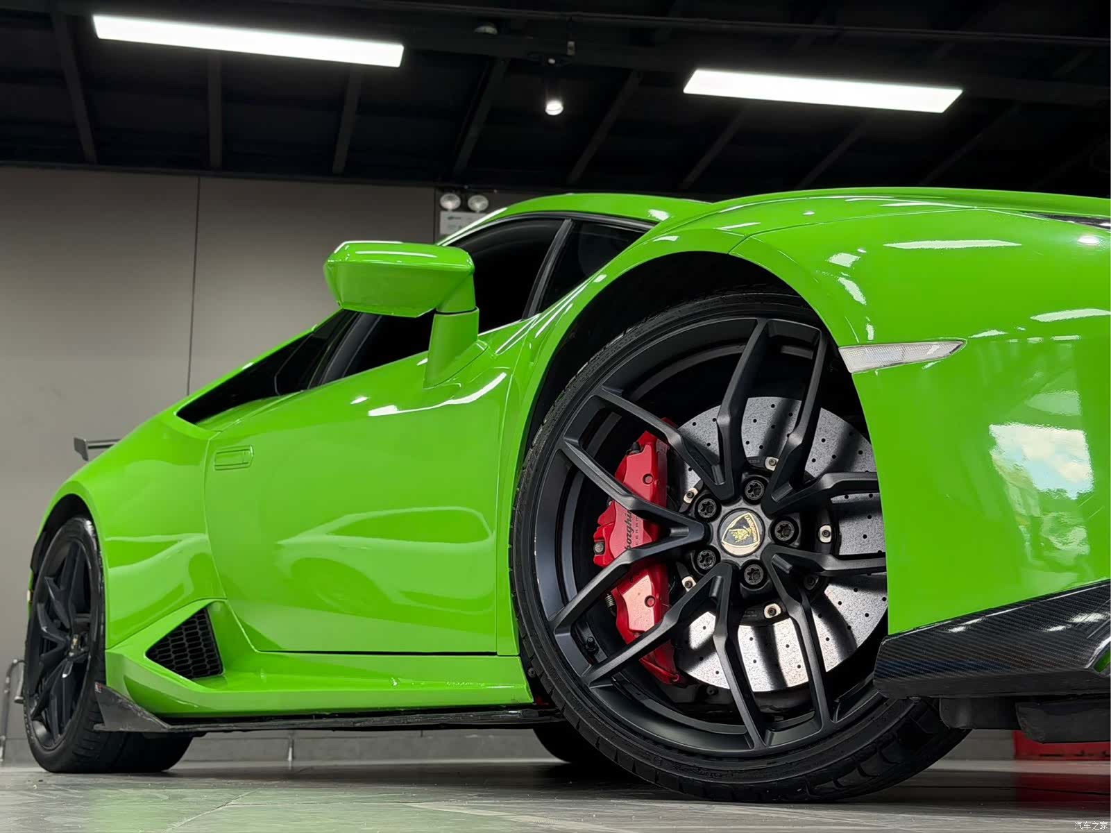 Lamborghini Huracán, 2015 4