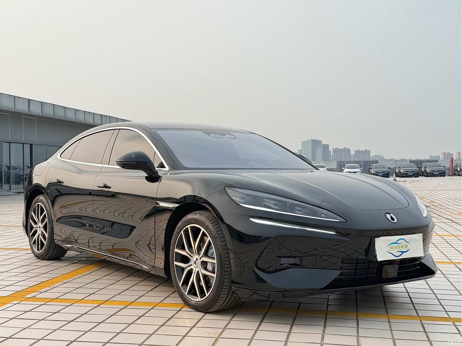 Denza Z9, 2024 3