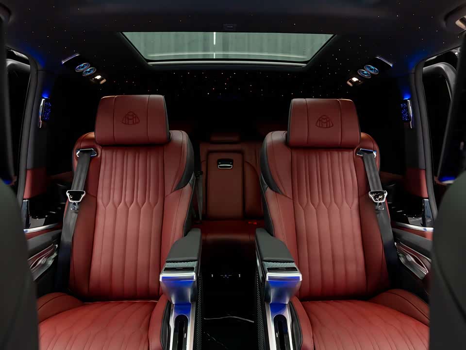 Mercedes-Benz V-class