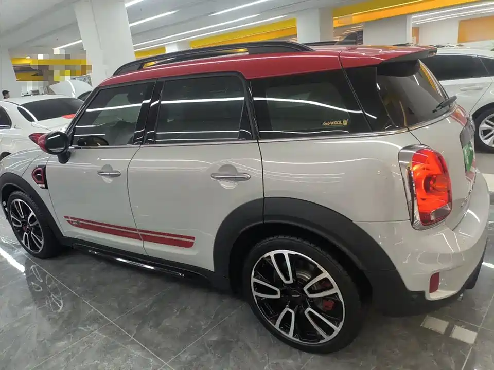MINI JCW COUNTRYMAN