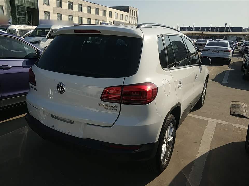 Volkswagen Tiguan